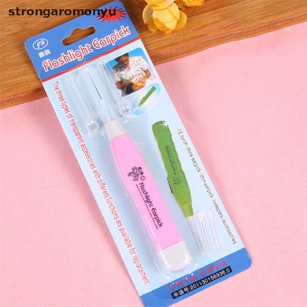 Nhíp vệ sinh tai có đèn LED chăm sóc sức khỏe