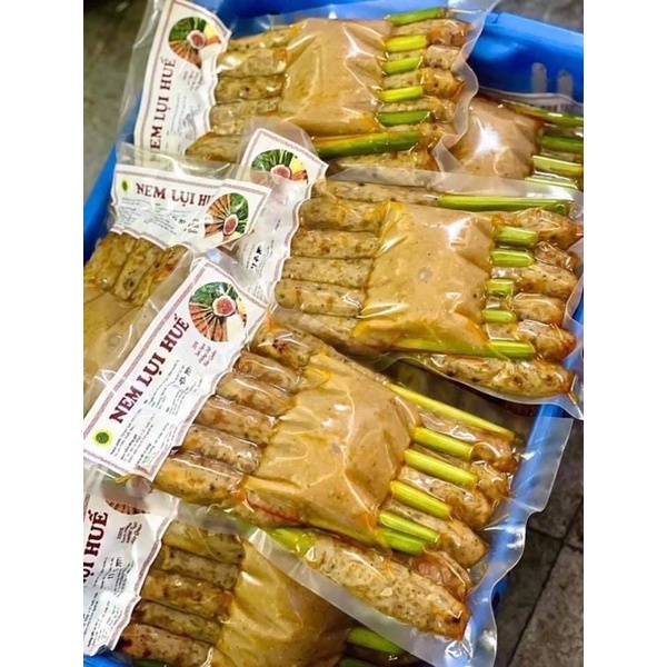 Nem Lụi Huế Gói 500gr kèm nước chấm sốt ( 12 chiếc ) - Giao Hàng Hà Nội