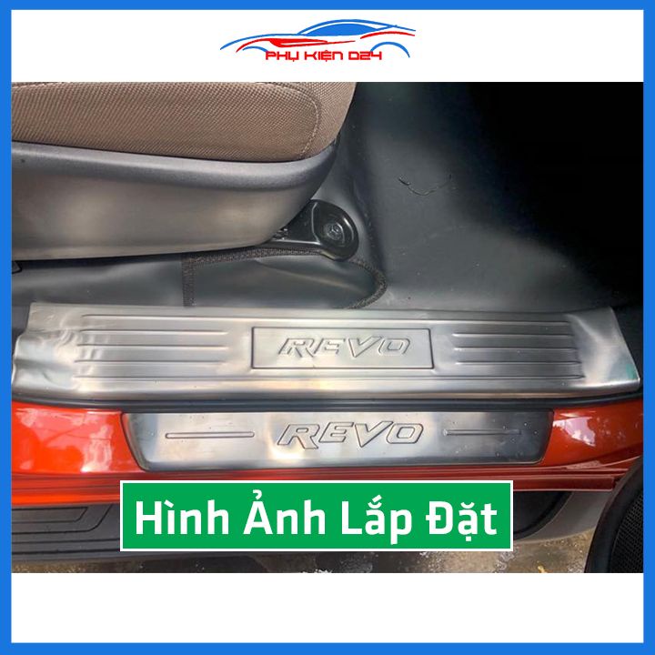 Bộ ốp bậc cửa trong ngoài nẹp bước chân Hilux Revo 2015-2022 Inox chống trầy trang trí xe