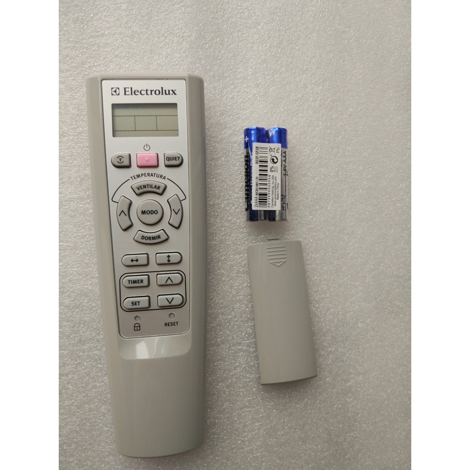 Điều Khiển Máy Lạnh Electrolux Dài Nút Hồng ( Hàng Xịn Xò )