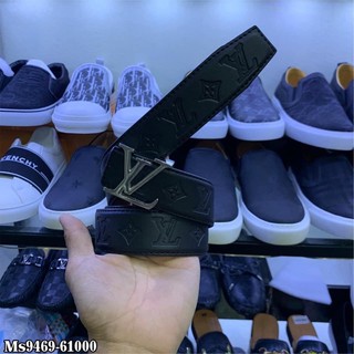 Thắt Lưng Da Hoa Nổi Mặt Logo Chữ