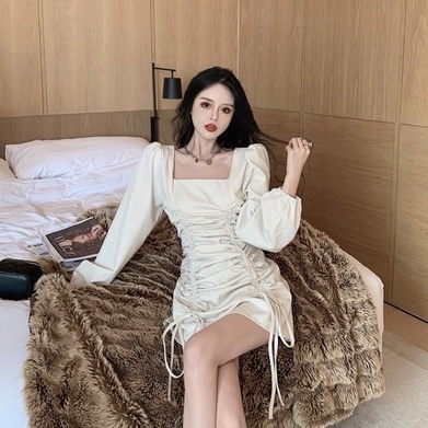 [MURIOKI] Đầm Chữ A Tay Dài Cổ Vuông Màu Trắng Đen Phối Dây Rút Phong Cách Hàn Quốc Quyến Rũ Cho Nữ