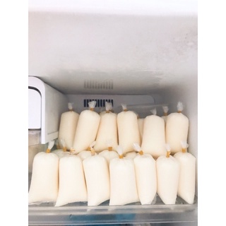 10 bịch yaout sữa chua bịch to làm =100% sữa tươi nguyên chất ( nhà làm)