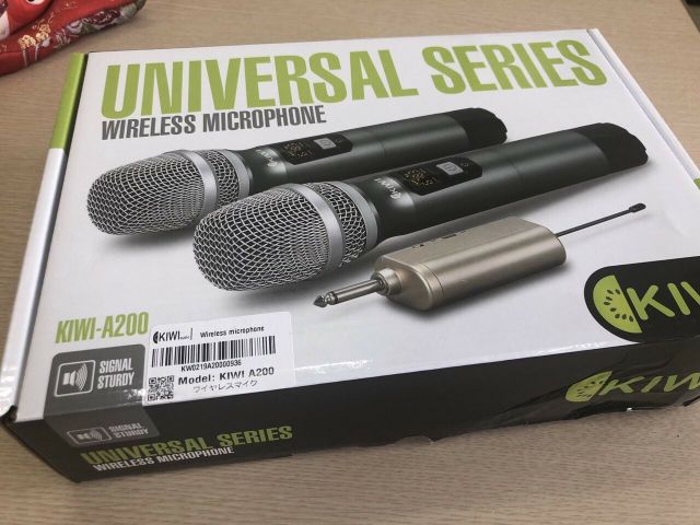 Micro Đa Năng KIWI A200 Hàng Chính hãng full hộp 100% Hát nhẹ chất âm tốt