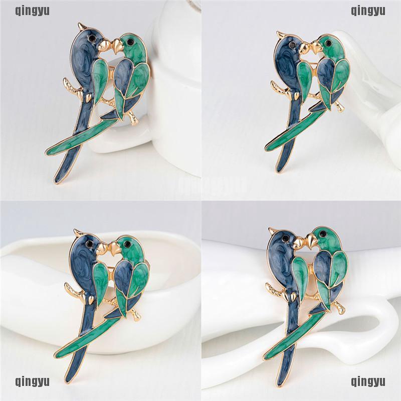 Trâm Cài Áo Mạ Vàng Hoạ Tiết Giáng Sinh