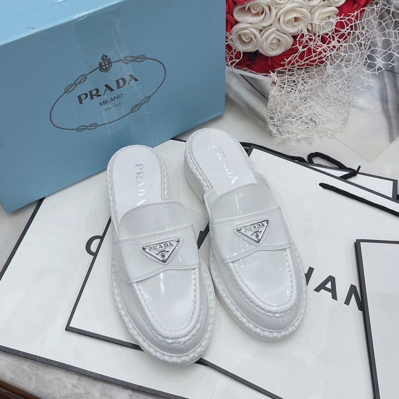Giày sục P.R.A.D.A nữ độn đế cao 5cm da bóng cực xịn