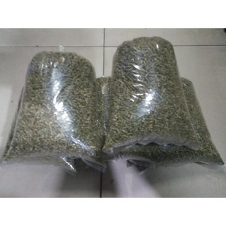 Cỏ linh lăng Alfalfa  dành cho gà đá