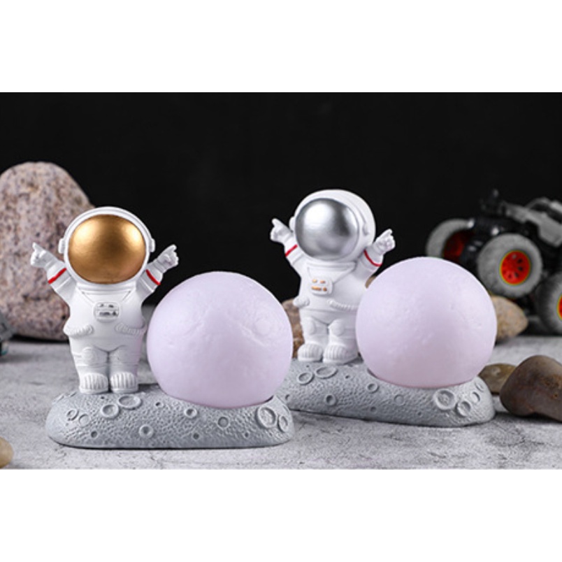 Đèn led hình phi hành gia, decor không gian nội thất, trưng bày quà tặng, có kèm pin