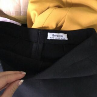 Quần giả váy Bershka