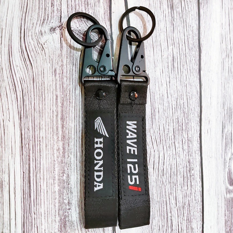 Móc khoá dây cho Honda Wave 125i  ..... Móc bằng thép không gỉ , logo vải thêu