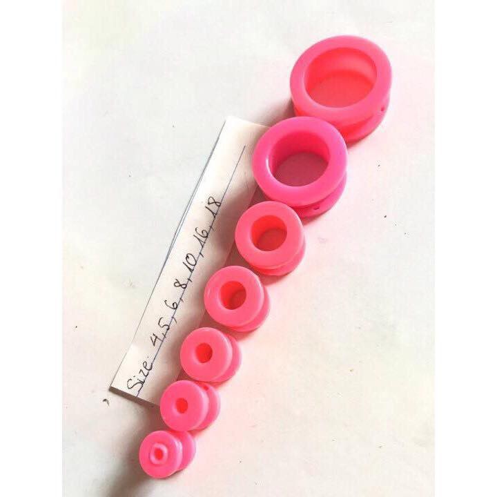 Khuyên nong tai nhựa từ size 1 đến 24mm