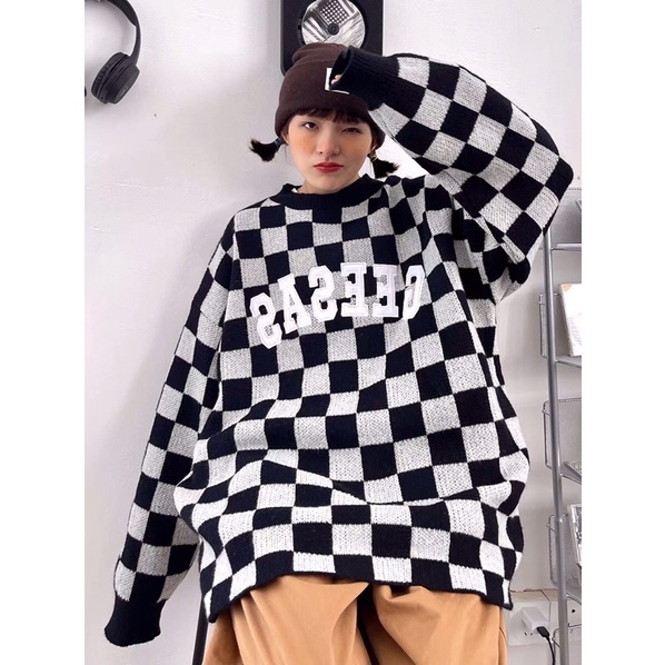 Áo len kẻ karo