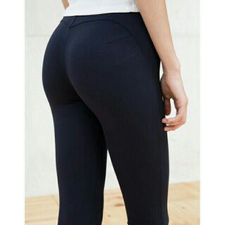 Quần legging LỬNG nâng mông chất đẹp tôn dáng