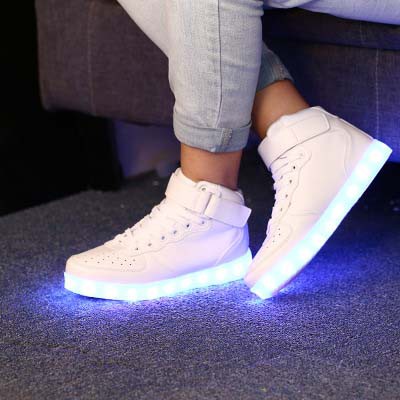 Giày Phát Sáng Màu trắng cao cổ phát sáng 7 màu 11 chế độ đèn led style hàn quốc (video thật)
