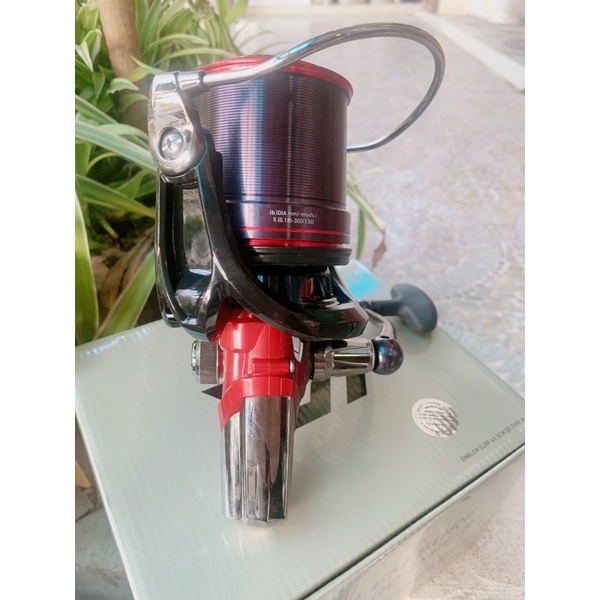 máy câu cá DAIWA emblem surf 45 scw chính hãng giá rẻ