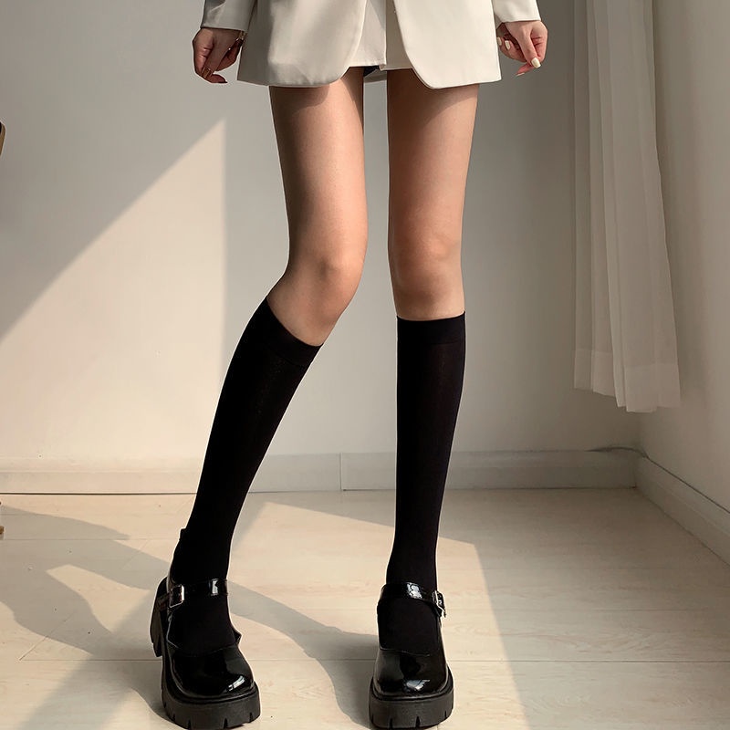 Vớ nhung mỏng cổ cao thiết kế xinh xắn dành cho nữ