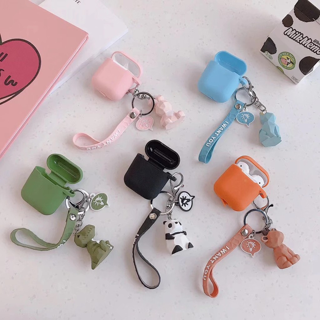 Vỏ bảo vệ hộp sạc tai nghe họa tiết hoạt hình kèm mặt treo trang trí thích hợp cho Airpods 1/ 2/ pro