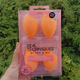[BILL US] Mút tán nền Real Techniques