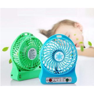 Quạt sạc siêu tốc 3 cấp độ
