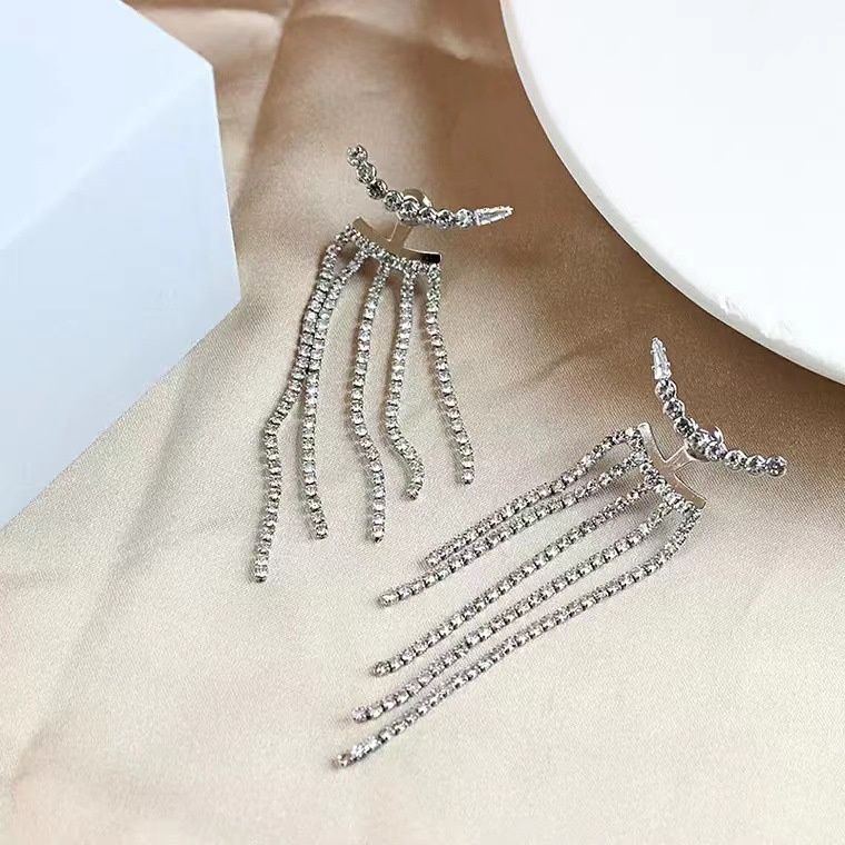 Khuyên Tai Tua Rua Dáng Dài Đính Đá Zircon Sang Trọng Thanh Lịch Phong Cách Hàn Quốc Dành Cho Nữ