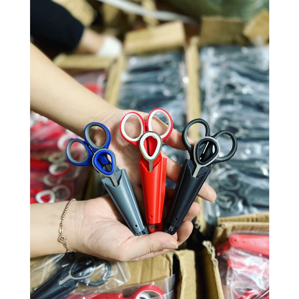 Kéo Cắt Thẻo kết hợp que Gỡ Lưỡi câu cá có thể gắn thùng câu đài vô cùng tiện lợi khi mang theo