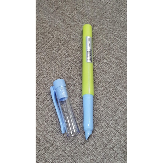 Bút Máy Nhựa SK-FP1001 Kèm 1 Ống Mực Màu Tím Bên Trong - Màu Xanh Vàng