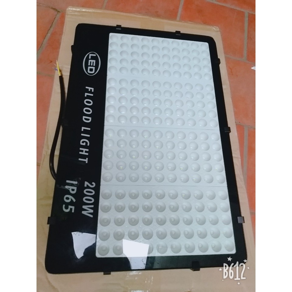 PHA LED TỔ ONG 150W 200W SIÊU SÁNG , SIÊU BỀN ,SIÊU ĐẸP ,CHỐNG NƯỚC MẠNH MẼ, SẢN PHẨM CHẤT LƯỢNG CAO