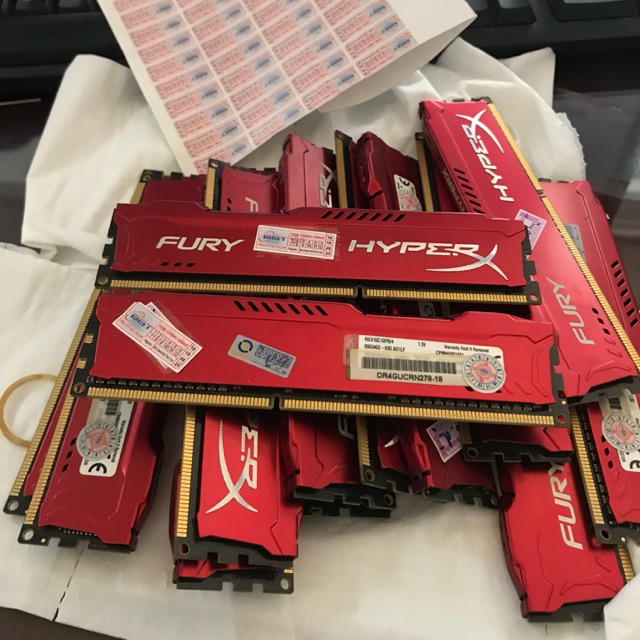 Ram tản nhiệt pc HYPER 4gb bus 1600 đẹp long lanh