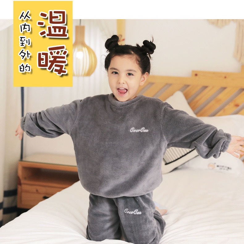 Thời trang thu đông mới cho bà mẹ và trẻ em Bộ đồ ngủ lông cừu san hô dài tay Hàn Quốc, quần đơn, và bộ đồ
