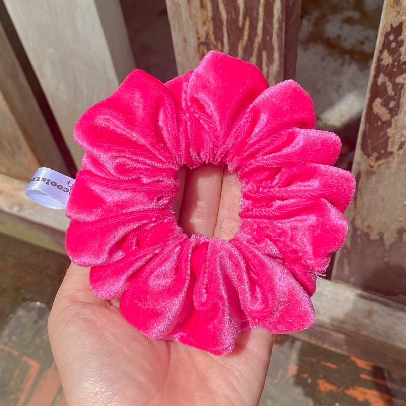 Đồ buộc tóc scrunchies nhung hồng Barbie