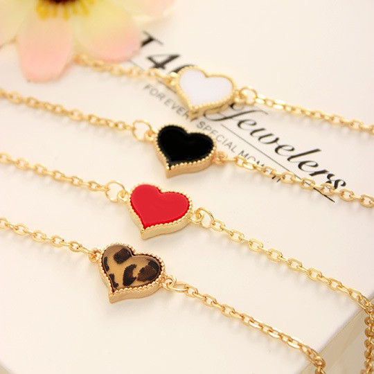 Vòng Tay Thời Trang Hình Cỏ Bốn Lá &amp; Trái Tim Cho Nữ