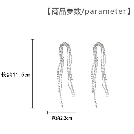 Khuyên tai dáng dài phối tua rua phong cách hàn quốc