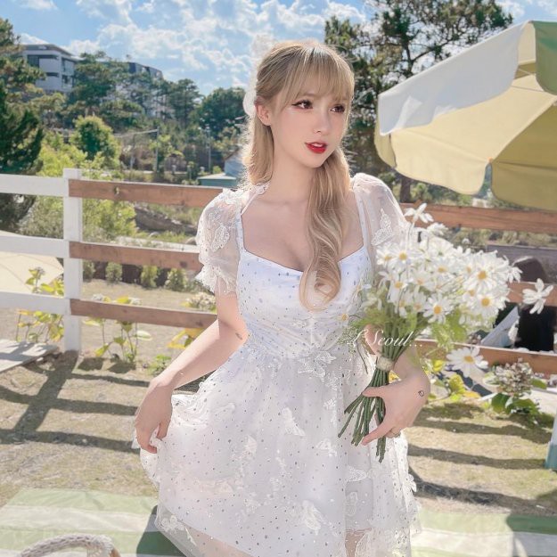 ĐẦM XOÈ VỚI HOẠ TIẾT XINH XẮN (V0989)