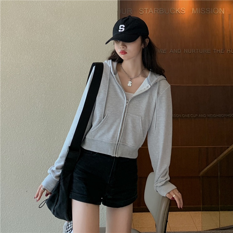 Áo hoodie tay dài kiểu dáng hợp thời trang