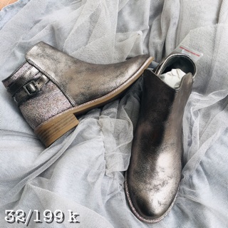 Boss bạc cổ thấp