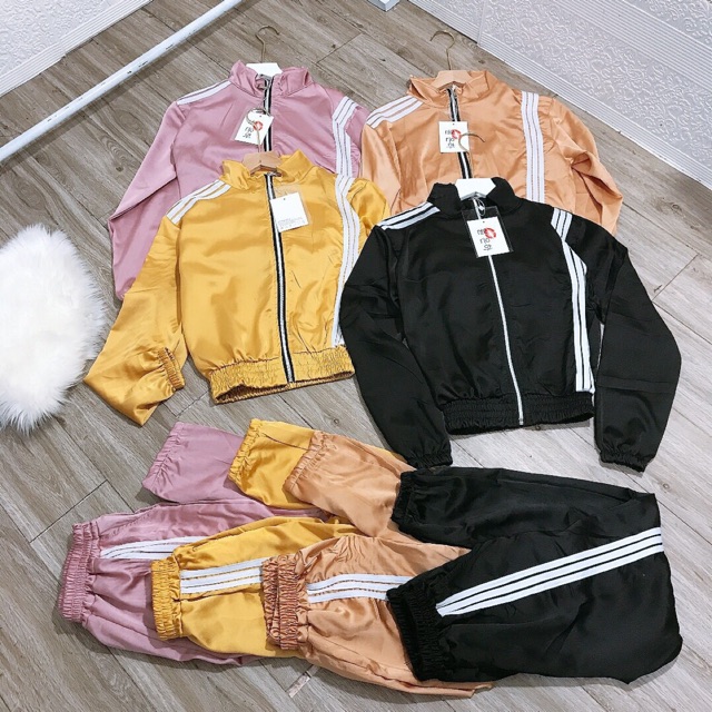 Bộ thể thao cho nữ