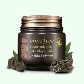Mặt nạ đất sét từ đá núi lửa innisfree jeju.