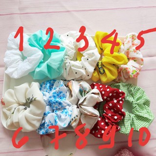 Cột tóc Scrunchie