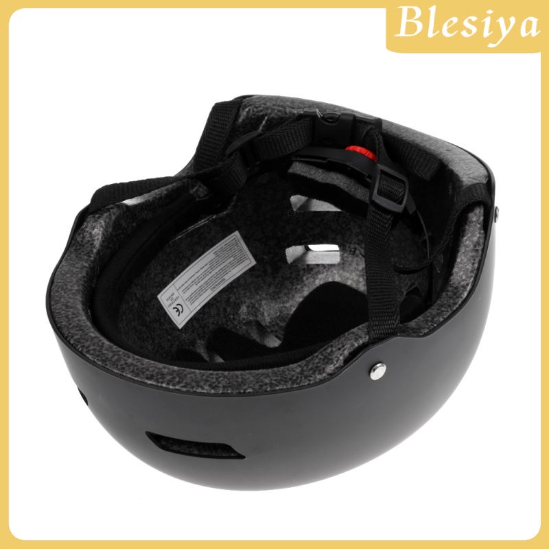 Mũ bảo hiểm an toàn khi chơi thể thao