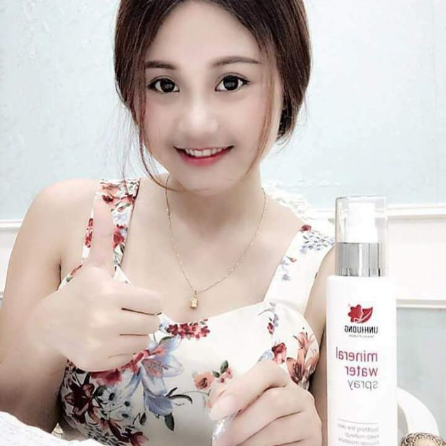 Xịt khoáng khôi phục tế bào