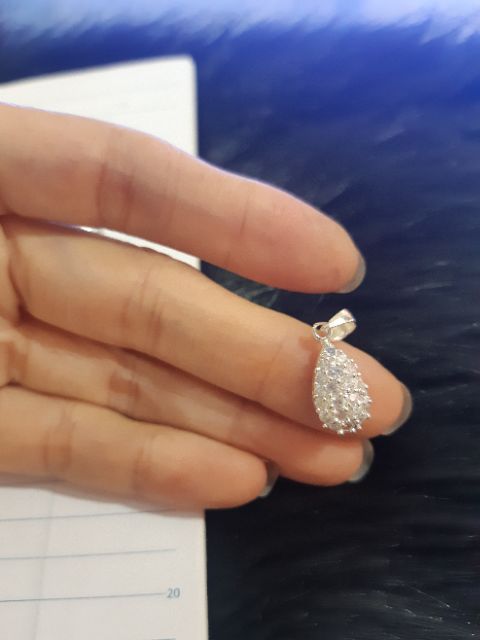 Mặt dây chuyền bạc