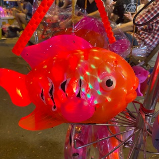 Đèn lồng cá Tết Trung Thu