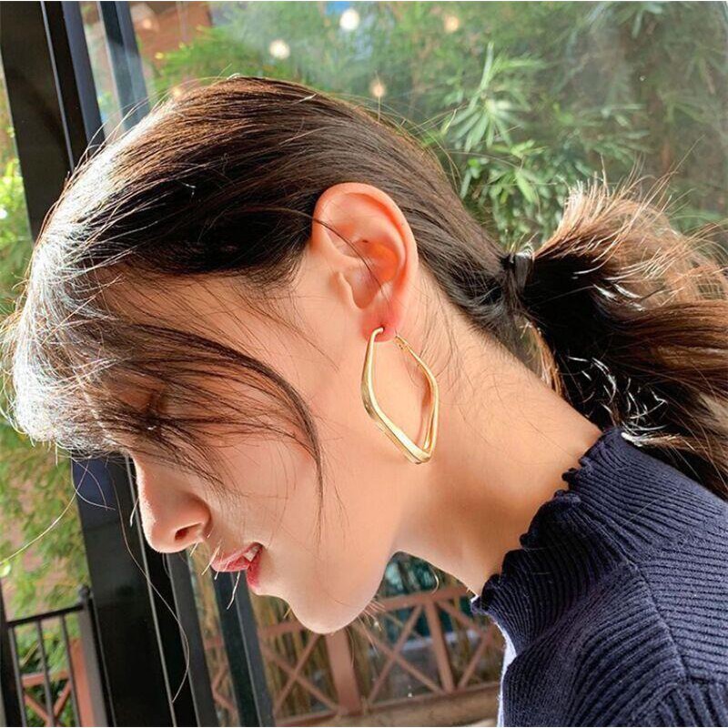 Bông Tai Kim Loại Mạ Bạc 925 Phong Cách Retro C331