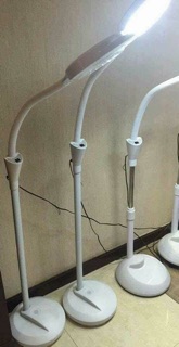 Đèn lez lặn mụn , nối mi, phun săm.