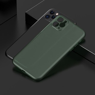 Ốp Super Thin Leeu Design dành cho iPhone 11 Pro Max.