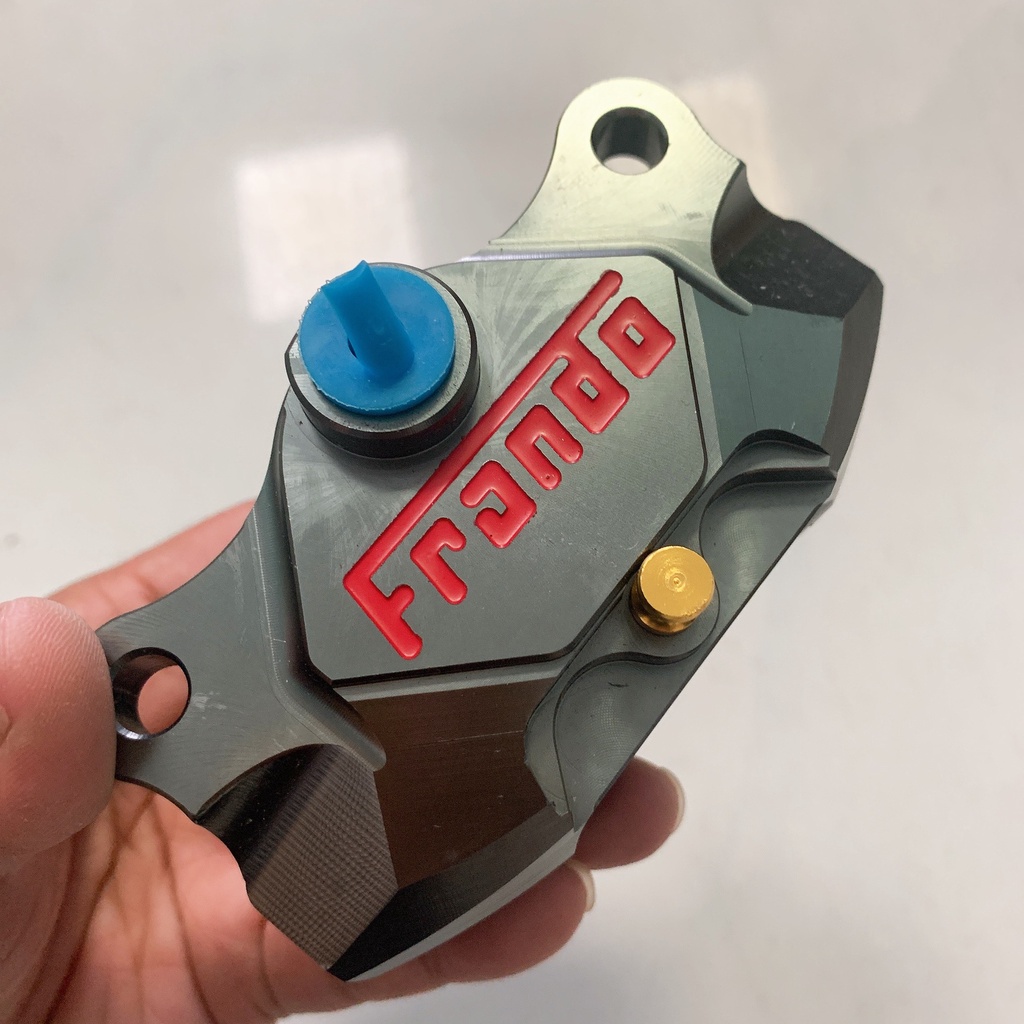 Heo Dầu Trước #FRANDO 2piston đối xứng (MÀU XÁM CHUỘT) Kèm Pát CNC gắn thông dụng cho Tất Cả các dòng xe - AE chọn nha!