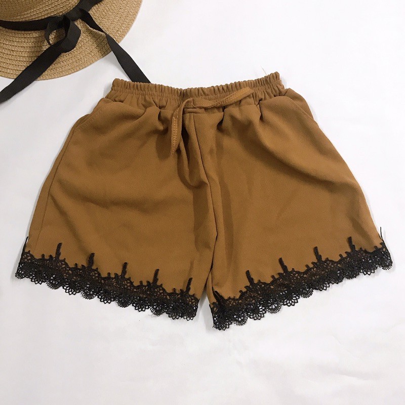Quần Đùi Nữ Phối Chân Ren