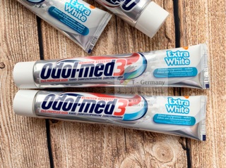 KEM ĐÁNH RĂNG ODOL-MED 3 EXTRA WHITE