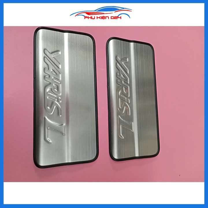 Bộ nẹp bước chân inox ô tô Yaris 2014-2015-2016-2017 chống trầy làm đẹp ô tô