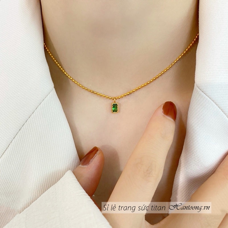 Vòng cổ titan nữ không gỉ thiết kế mặt đá màu xanh lục thời trang tinh tế nhẹ nhàng mẫu mới